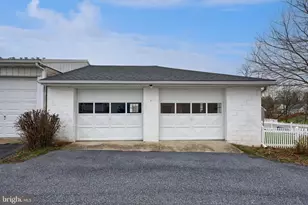 120 N Locust St, Elizabethtown, PA 17022 - Photo 31