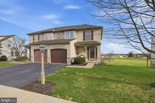 60 Talon Dr, Ephrata, PA 17522 - Photo 3