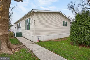 723 Sherry Ln, Lancaster, PA 17601 - Photo 1