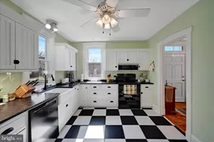 173 W Broad St, Salunga, PA 17538 - Photo 11