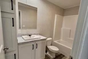 47 Hilltop Ave, Akron, PA 17501 - Photo 21