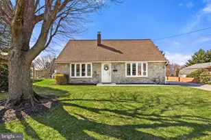 6260 Jeanette Dr, East Petersburg, PA 17520 - Photo 1