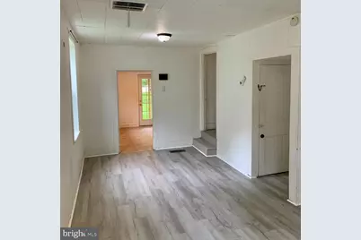 142 W Stiegel Street, Manheim, PA 17545 - Photo 3