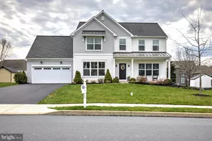 73 Summers Dr, Stevens, PA 17578 - Photo 1