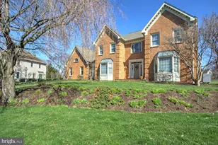 1021 Steeplechase Dr, Lancaster, PA 17601 - Photo 3