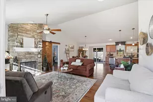 68 Gentle Dr, East Earl, PA 17519 - Photo 3