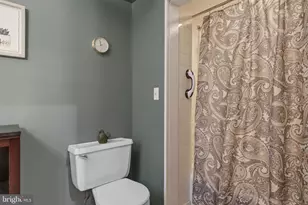 246 E Walnut St, Lancaster, PA 17602 - Photo 9