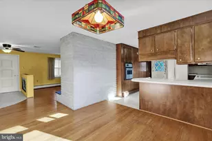 2460 Honeysuckle Ln, Lancaster, PA 17603 - Photo 13