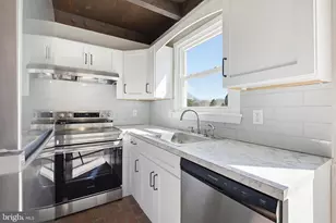 2655 Hemlock Dr, Columbia, PA 17512 - Photo 9