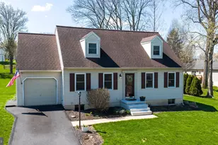 142 Hostetter Ln, Lancaster, PA 17602 - Photo 5