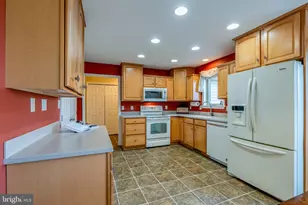 47 Dawkins Dr, East Earl, PA 17519 - Photo 19