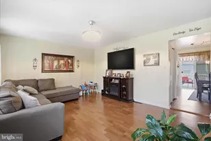 844 Marjory Terrace, Lancaster, PA 17603 - Photo 3