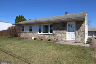 31 Hatville Rd, Gordonville, PA 17529 - Photo 1
