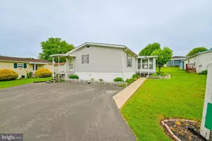 82 Taylor Dr, Ronks, PA 17572 - Photo 7