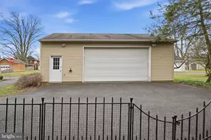 334 E High St, Elizabethtown, PA 17022 - Photo 21