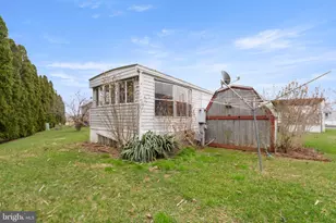 5 Moccasin Dr, Ephrata, PA 17522 - Photo 5