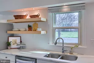 314 Dahlia Rd, Lancaster, PA 17602 - Photo 9