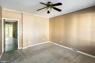 21 W Gramby St, Manheim, PA 17545 - Photo 9