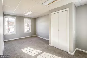 21 W Gramby St, Manheim, PA 17545 - Photo 17