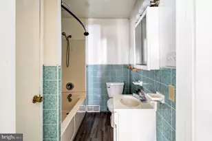 21 W Gramby St, Manheim, PA 17545 - Photo 23