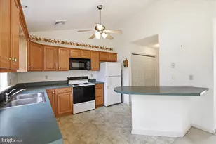 23 Bradford St, Millersville, PA 17551 - Photo 11