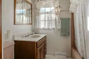 655 W Route 897, Reinholds, PA 17569 - Photo 37