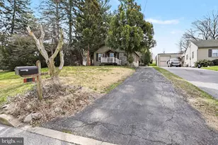 166 E New St, Mountville, PA 17554 - Photo 3