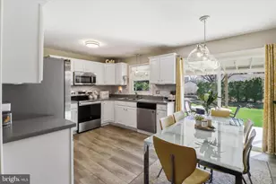 213 Skylark Rd, Lititz, PA 17543 - Photo 7