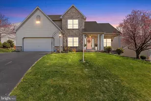 919 Hedgewyck Ln, Elizabethtown, PA 17022 - Photo 1