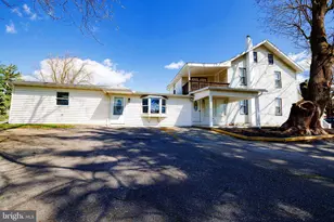 222 N Market Ave, Mount Joy, PA 17552 - Photo 3