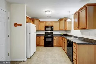 1354 Fieldstone Dr, Mount Joy, PA 17552 - Photo 11