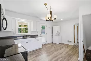 319 Dahlia Rd, Lancaster, PA 17602 - Photo 11