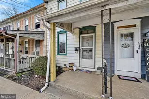 216 E Donegal St, Mount Joy, PA 17552 - Photo 5