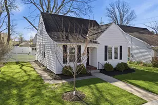 327 Dover St, Manheim, PA 17545 - Photo 3