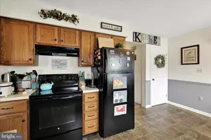 307 Cottonwood Ln, New Holland, PA 17557 - Photo 13