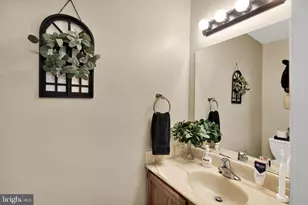 307 Cottonwood Ln, New Holland, PA 17557 - Photo 15