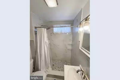 22 E Liberty Street, Lancaster, PA 17602 - Photo 7