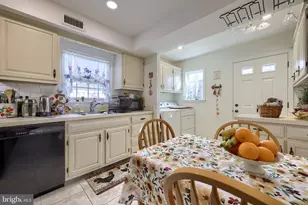 330 Valleybrook Dr, Lancaster, PA 17601 - Photo 7