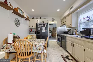 330 Valleybrook Dr, Lancaster, PA 17601 - Photo 9