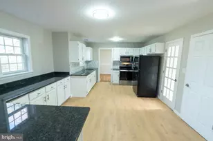 195 Village Spring Ln, Reinholds, PA 17569 - Photo 13