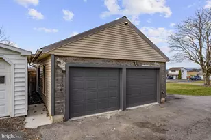 330 S Reamstown Rd, Ephrata, PA 17522 - Photo 13