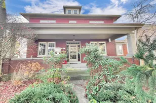 466 E Main St, Leola, PA 17540 - Photo 1