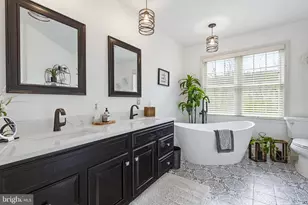 1100 Sunwood Ln, Lancaster, PA 17601 - Photo 13