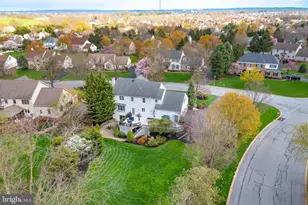 1100 Sunwood Ln, Lancaster, PA 17601 - Photo 3