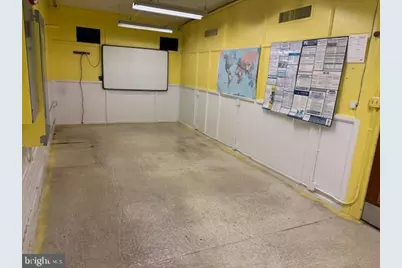 400 W Main Street, Ephrata, PA 17522 - Photo 5