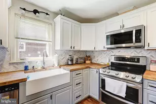 210 S 8th St, Akron, PA 17501 - Photo 9