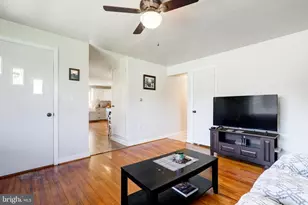 210 S 8th St, Akron, PA 17501 - Photo 5