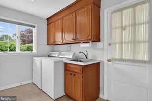 701 Pershing Ave, Ephrata, PA 17522 - Photo 27