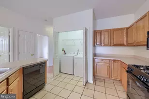 205 Elmshire Dr, Lancaster, PA 17603 - Photo 9