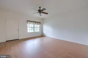 205 Elmshire Dr, Lancaster, PA 17603 - Photo 5